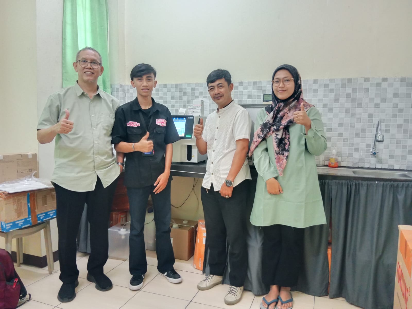 Instalasi dan Training Alat Hematology Analyzer Lifotronic AC 310 di Klinik Sabila Medika - Foto 1