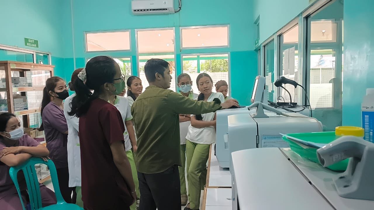 Instalasi dan Training Penggunaan TerasLIS Laboratory Information ...