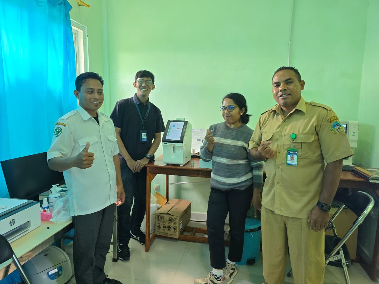 Instalasi dan Training Alat Blood Gas Elektrolit Analyzer merk Sensacore ST-200 di Rumah Sakit Pratama Watunggong - Foto 4