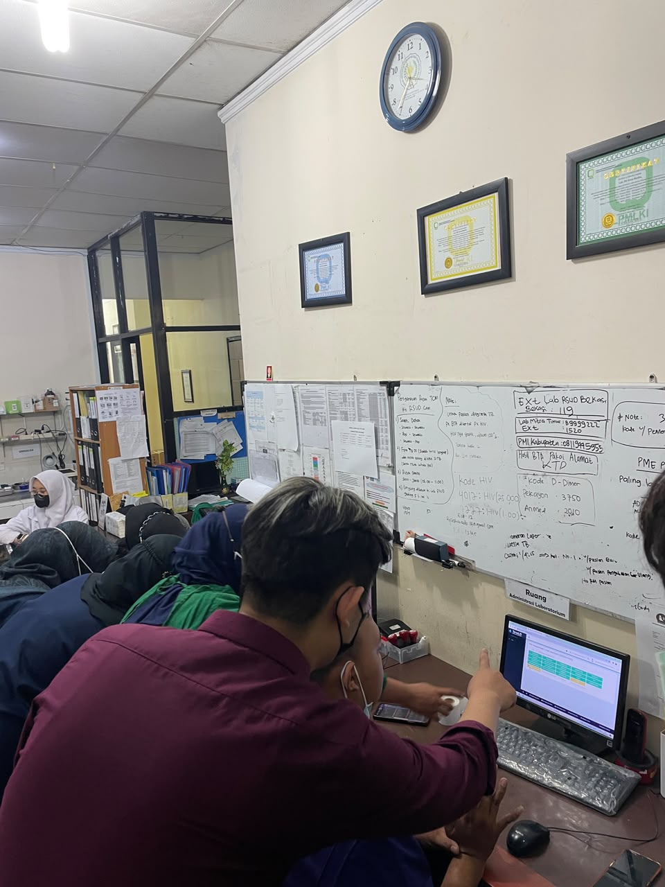 Instalasi dan Implementasi Penggunaan LIS di Rumah Sakit Anna Medika  - Foto 4