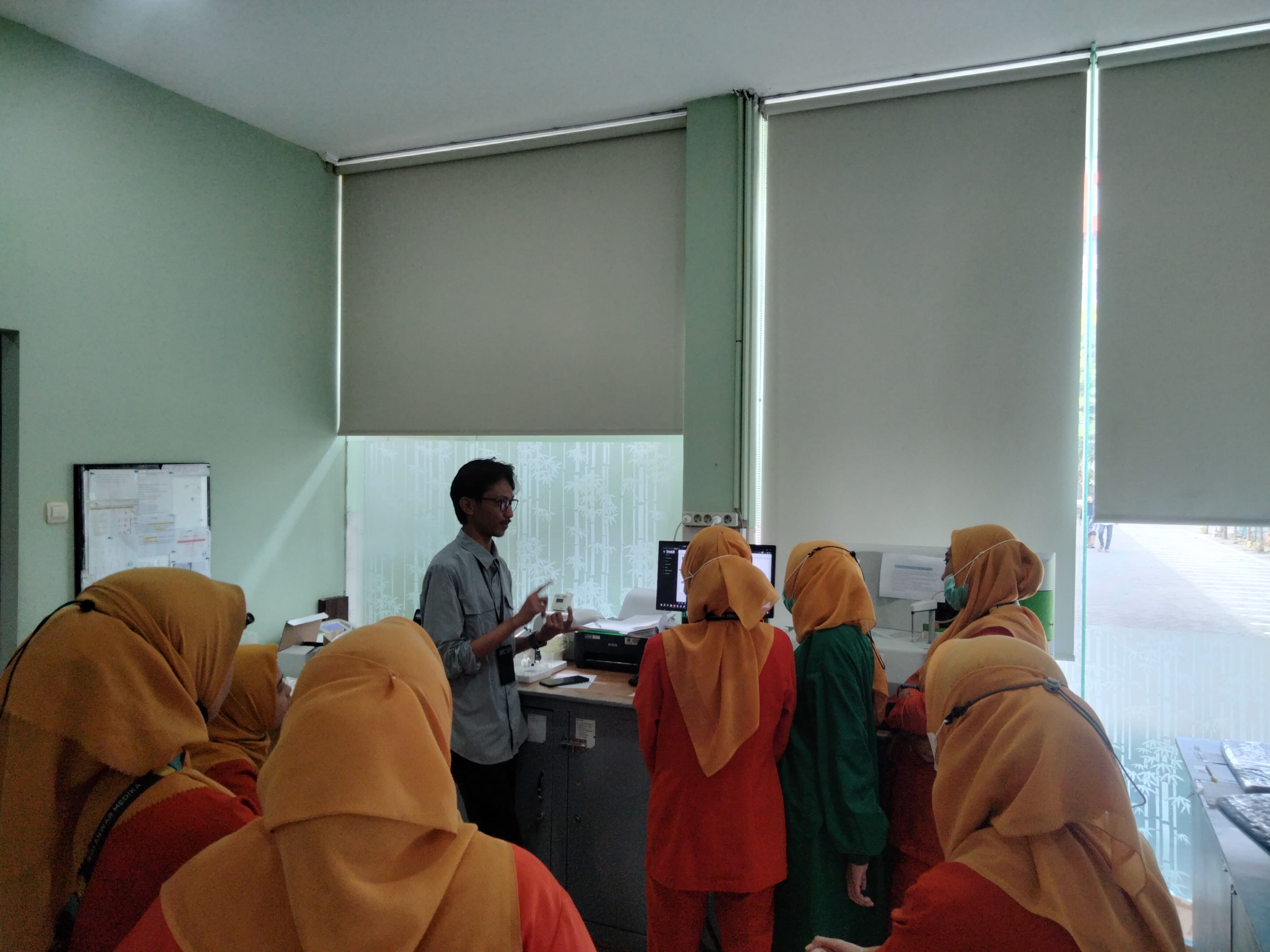 Intaslasi dan Training Penggunaan TerasLIS di RSU Anwar Medika - Foto 3